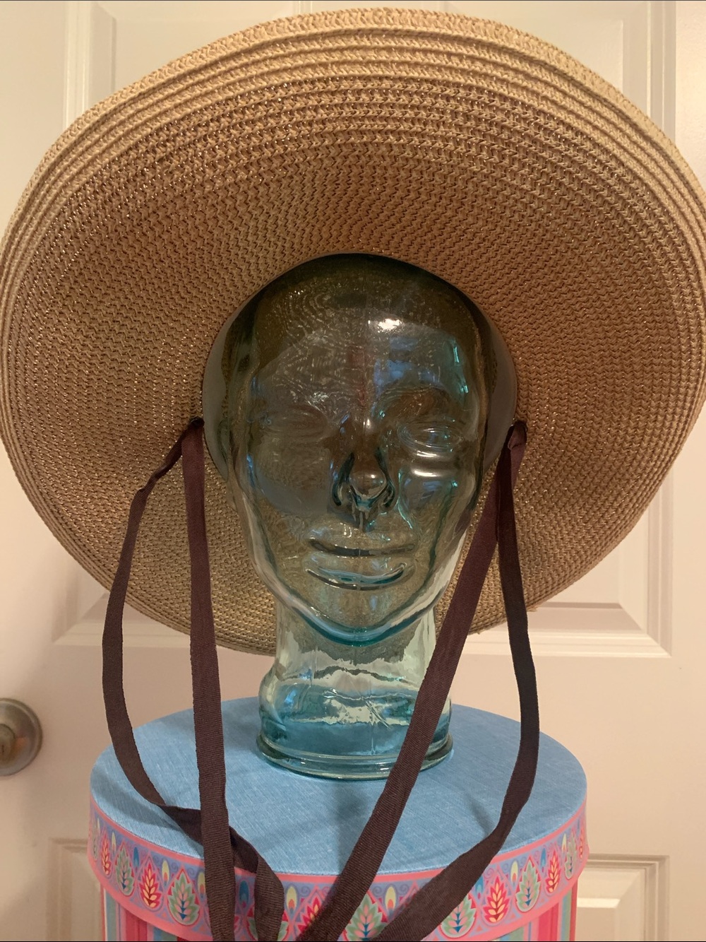 Smith & Hawken Unisex Natural Straw Sun Hat with Adjustable Ties - Picture 7 of 11